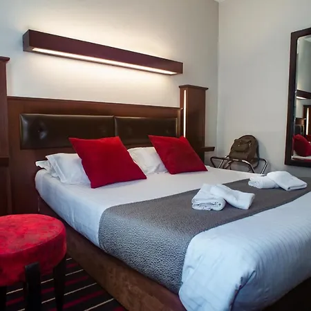 Hotel De L'univers 3*