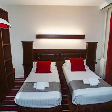De L'univers Hotel 3*